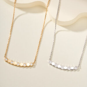 922682