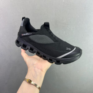 879724