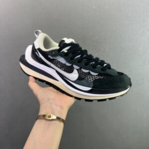 879850
