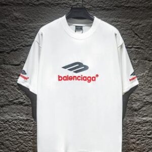 881137
