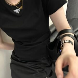 923015