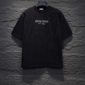 881298