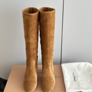 899375