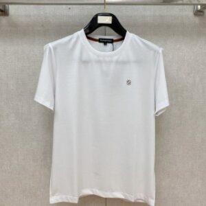 881615