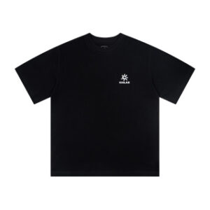 880437