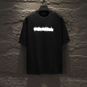 881352