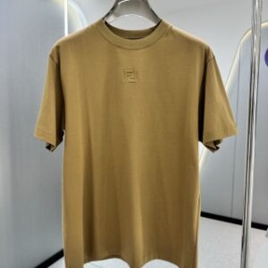 881661