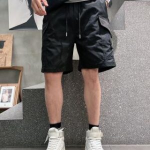 881740