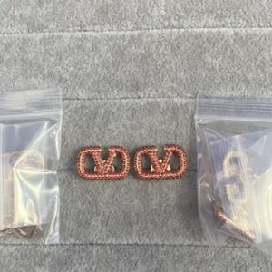 914900