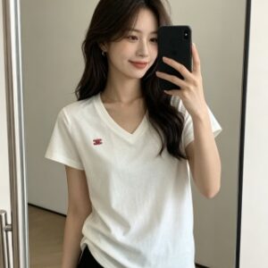 923030